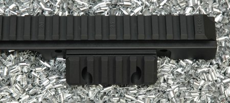 Rail2011side02